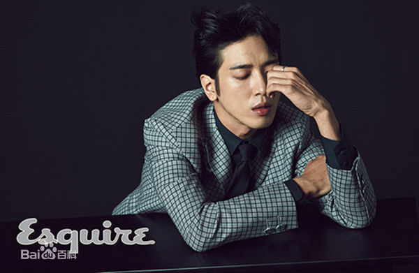 郑容和(/Jung Yong Hwa/ジョンヨンファ)画报图片图册