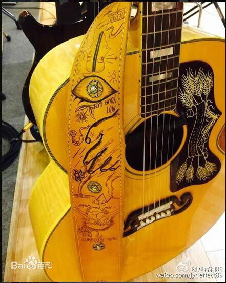 郑容和(/Jung Yong Hwa/ジョンヨンファ)容和的亲笔画图片图册