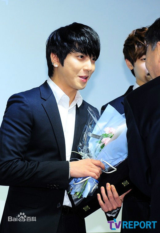 郑容和(/Jung Yong Hwa/ジョンヨンファ) 宣传大使生活照相册