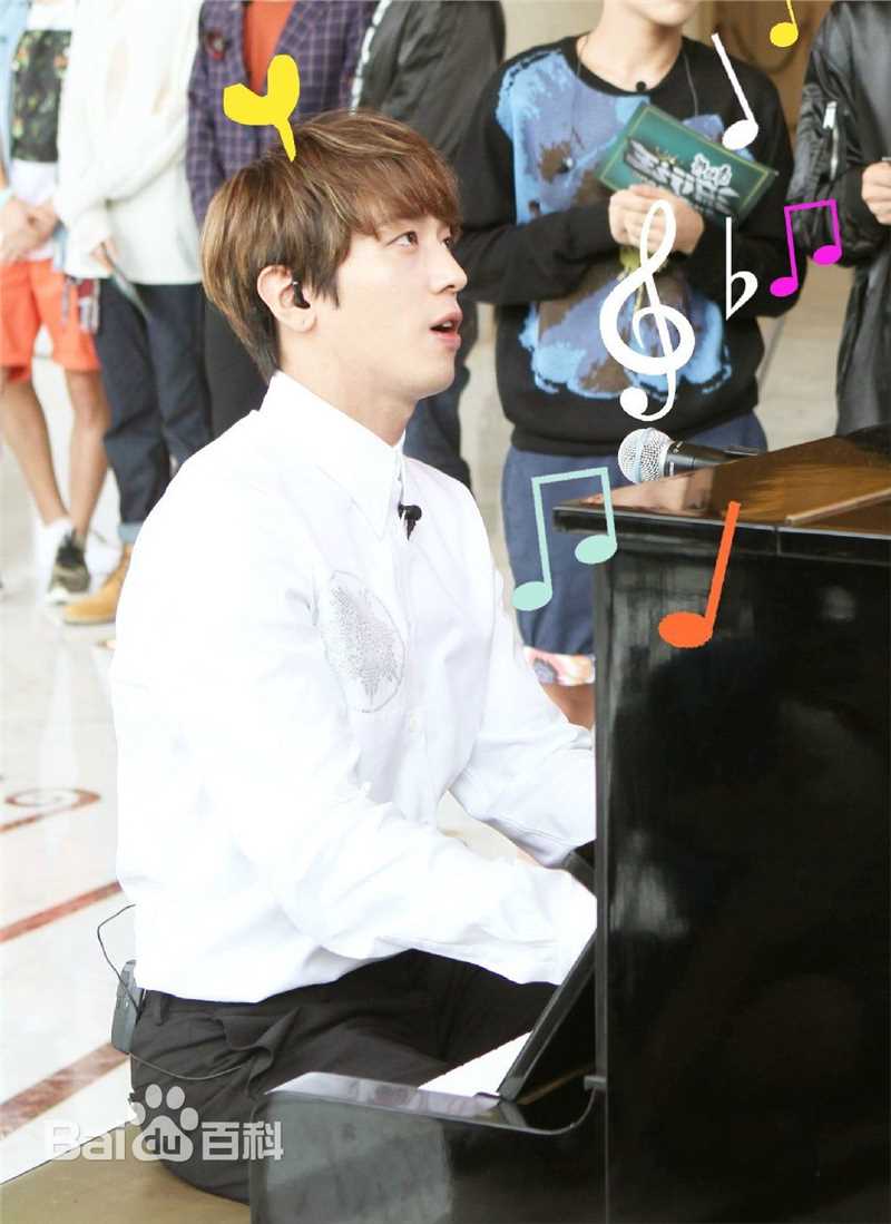 郑容和(/Jung Yong Hwa/ジョンヨンファ)中国综艺节目前后照片