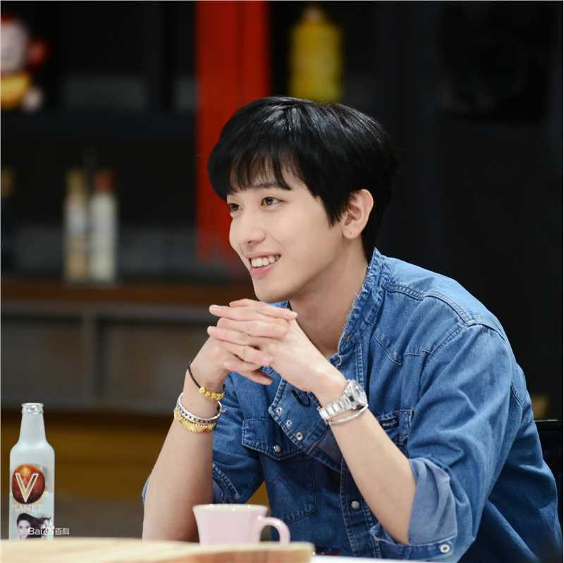 郑容和(/Jung Yong Hwa/ジョンヨンファ)中国综艺节目前后照片