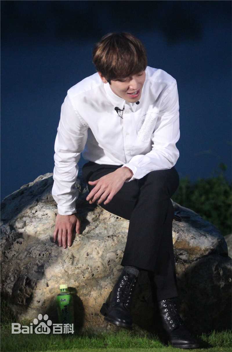 郑容和(/Jung Yong Hwa/ジョンヨンファ)中国综艺节目前后照片