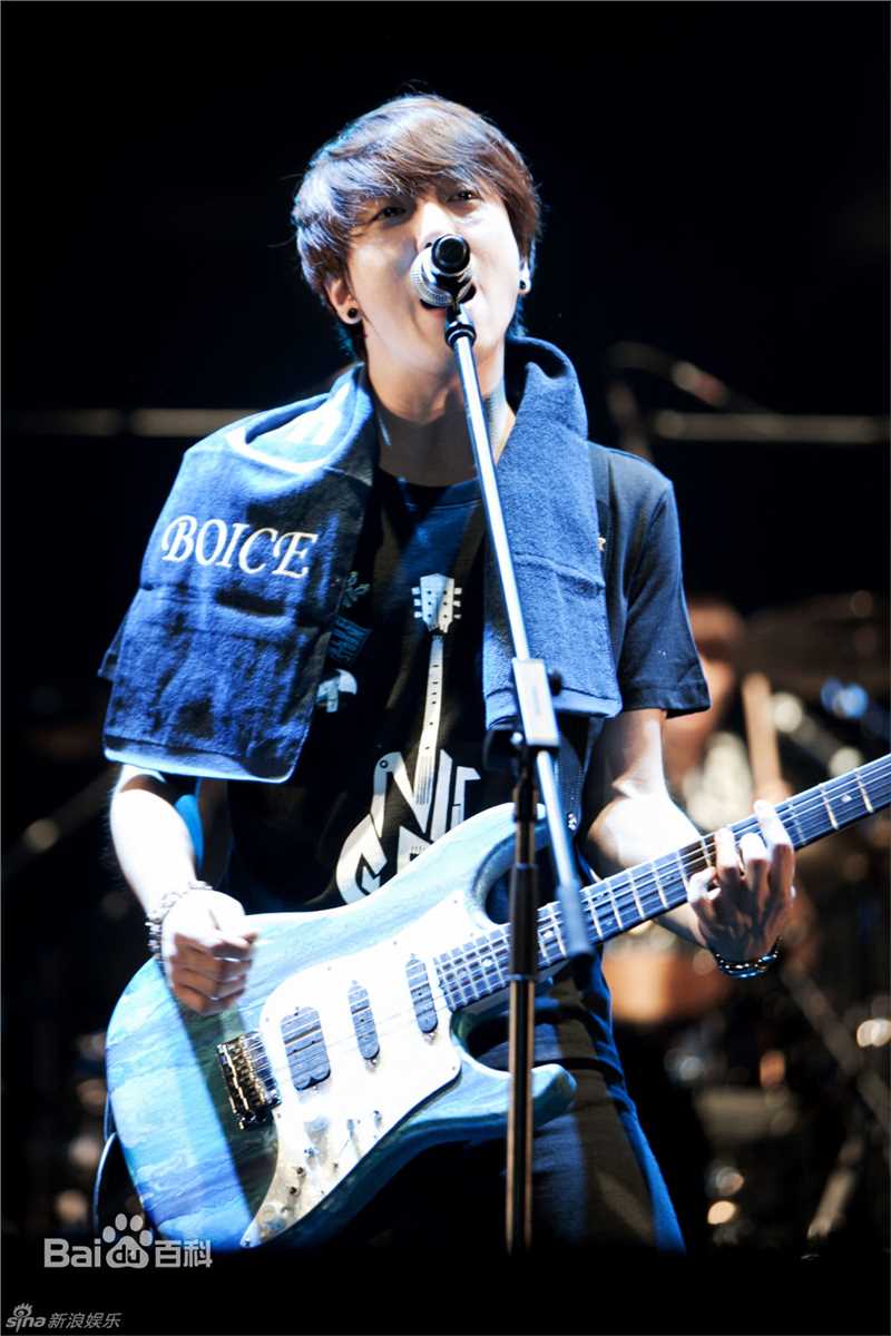 最新郑容和(/Jung Yong Hwa/ジョンヨンファ)精彩图册