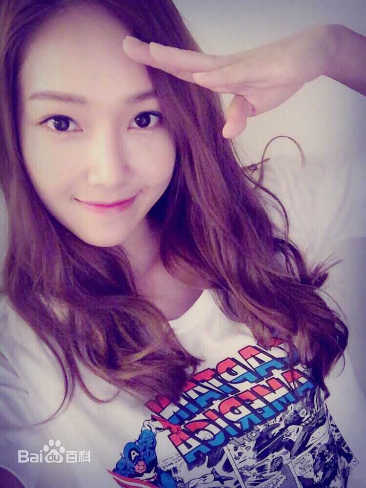 郑秀妍(Jung Soo Yeon、ジェシカ、チョンスヨン)Sy__Jessica素颜照壁纸