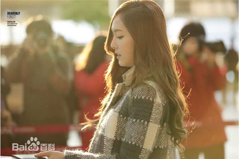 郑秀妍(Jung Soo Yeon、ジェシカ、チョンスヨン)机场饭拍生活照