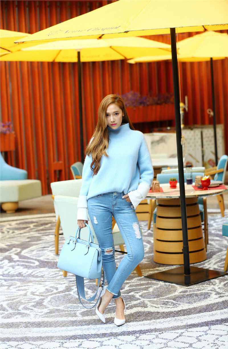 郑秀妍(Jung Soo Yeon、ジェシカ、チョンスヨン)杂志画报