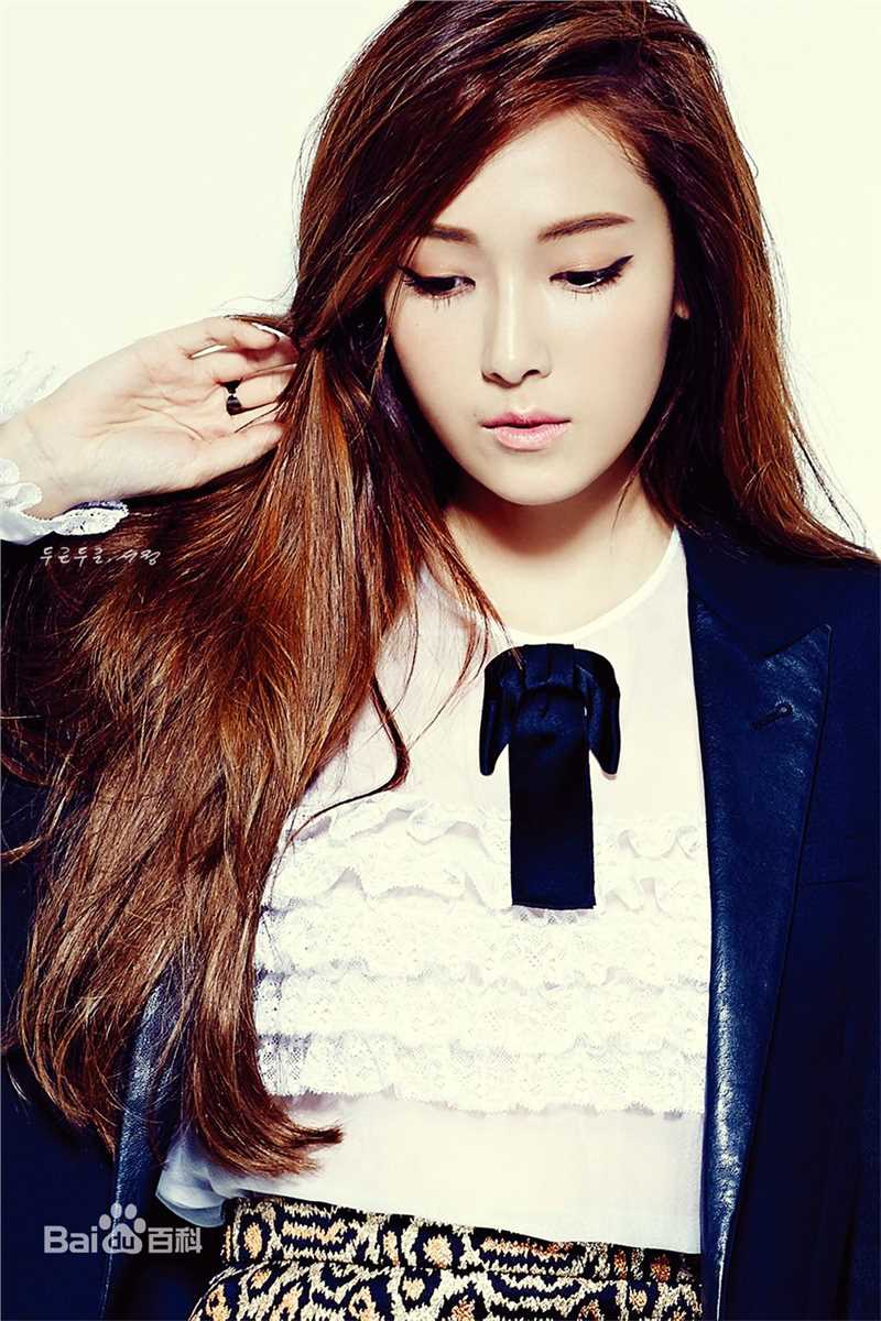 郑秀妍(Jung Soo Yeon、ジェシカ、チョンスヨン)杂志画报