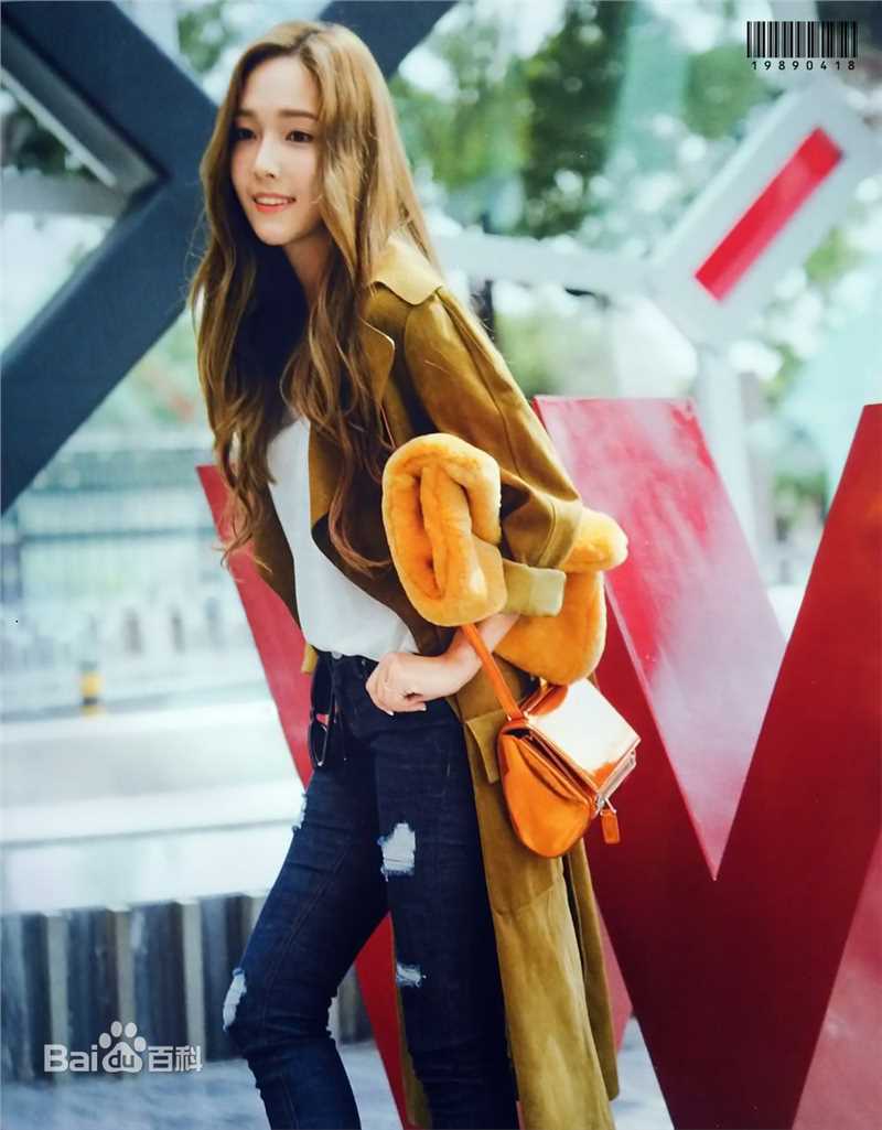 郑秀妍(Jung Soo Yeon、ジェシカ、チョンスヨン)杂志画报