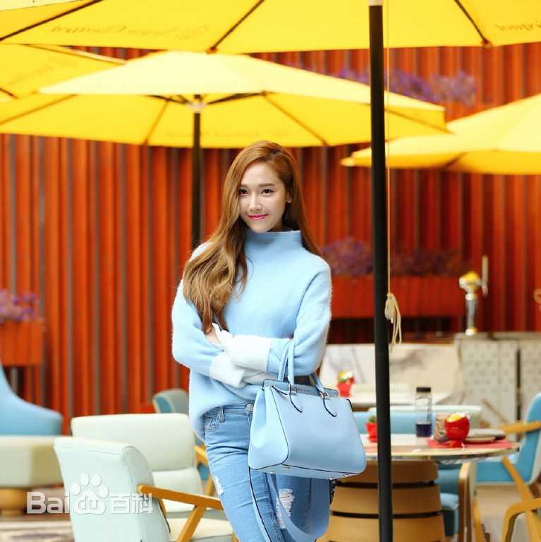 郑秀妍(Jung Soo Yeon、ジェシカ、チョンスヨン)杂志画报