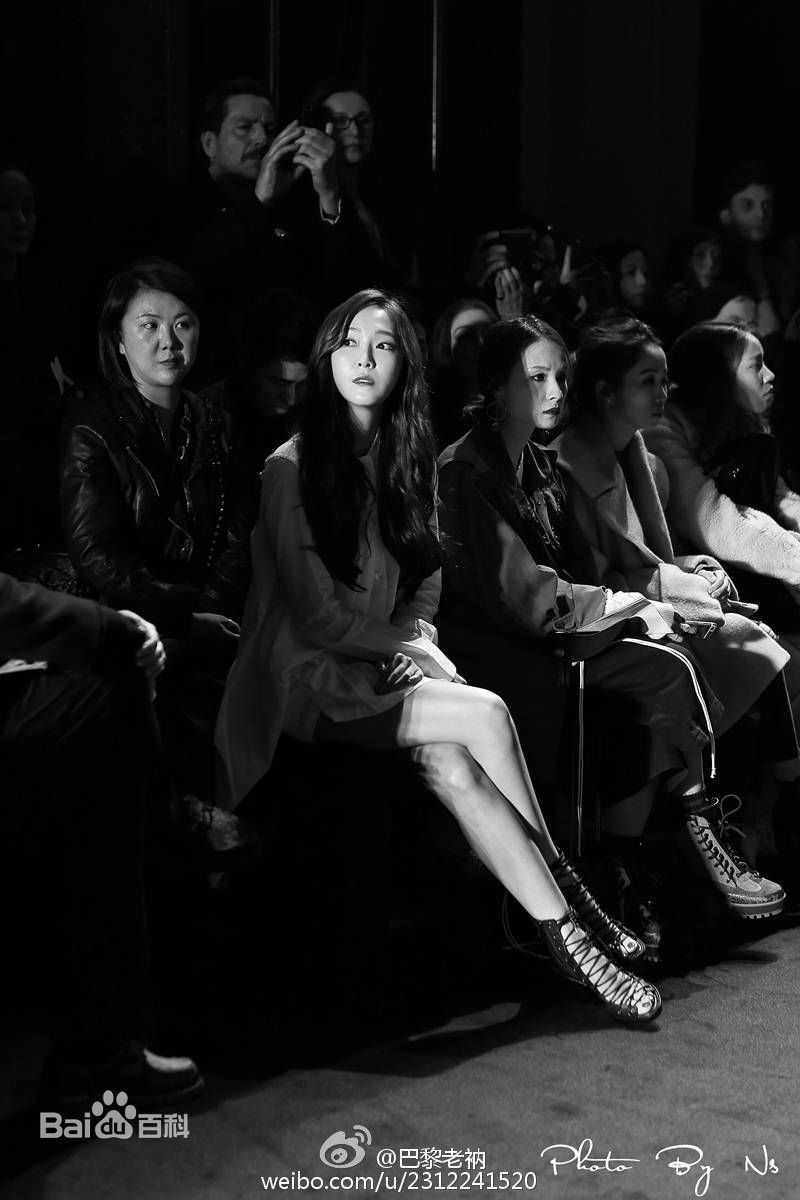 郑秀妍(Jung Soo Yeon、ジェシカ、チョンスヨン)160303 巴黎时装周图片图集