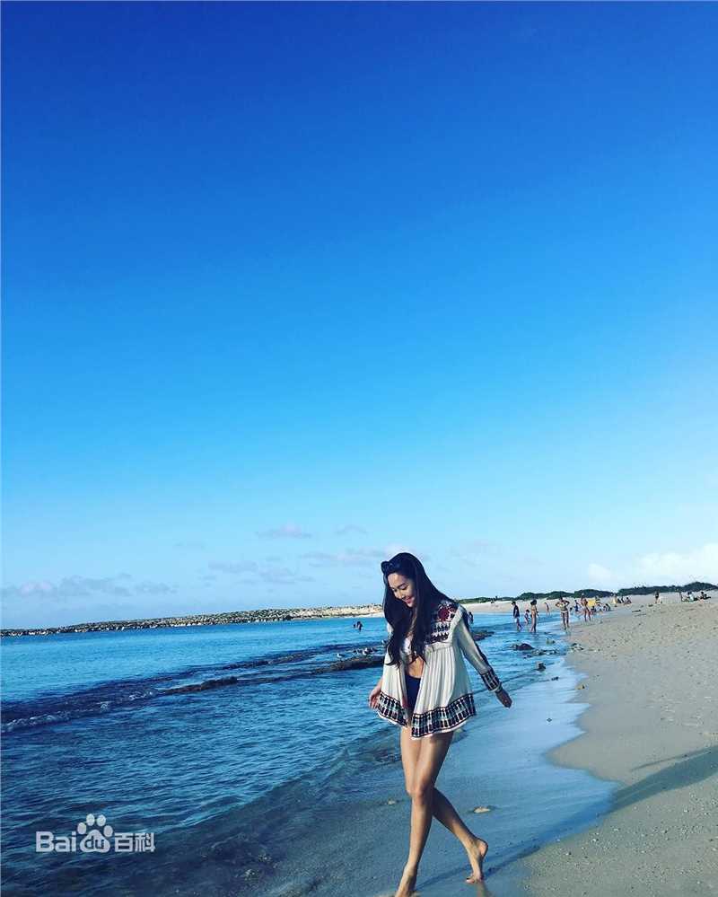 郑秀妍(Jung Soo Yeon、ジェシカ、チョンスヨン)旅行性感图片壁纸