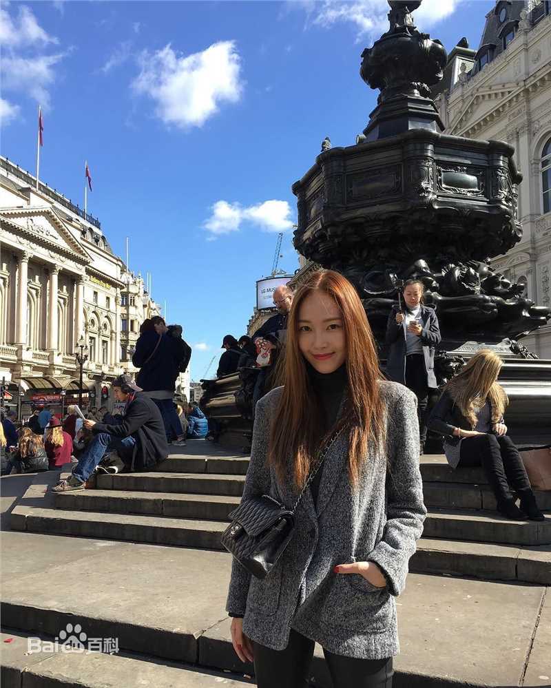 郑秀妍(Jung Soo Yeon、ジェシカ、チョンスヨン)旅行性感图片壁纸