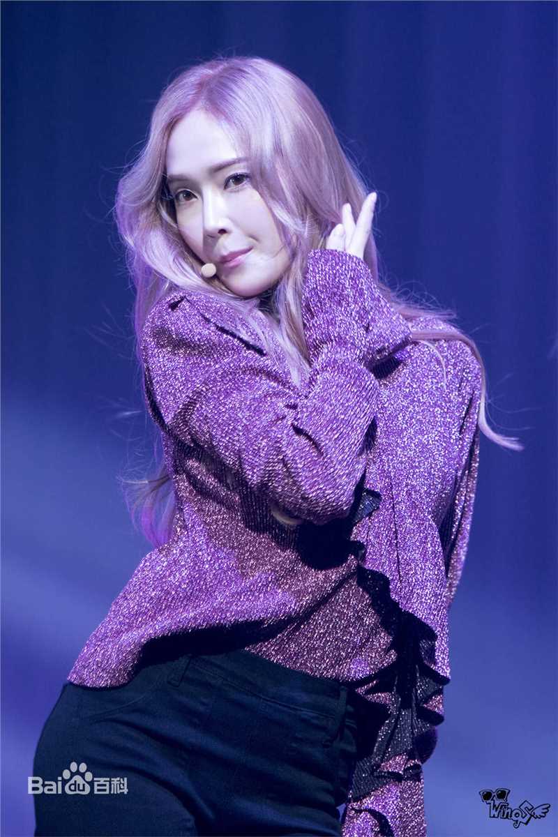 郑秀妍(Jung Soo Yeon、ジェシカ、チョンスヨン)showcase图册