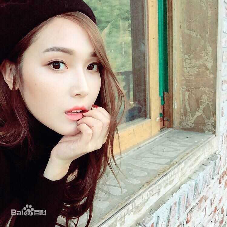 郑秀妍(Jung Soo Yeon、ジェシカ、チョンスヨン)ins图片图册