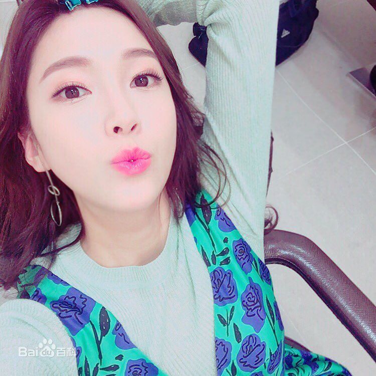 郑秀妍(Jung Soo Yeon、ジェシカ、チョンスヨン)ins图片图册