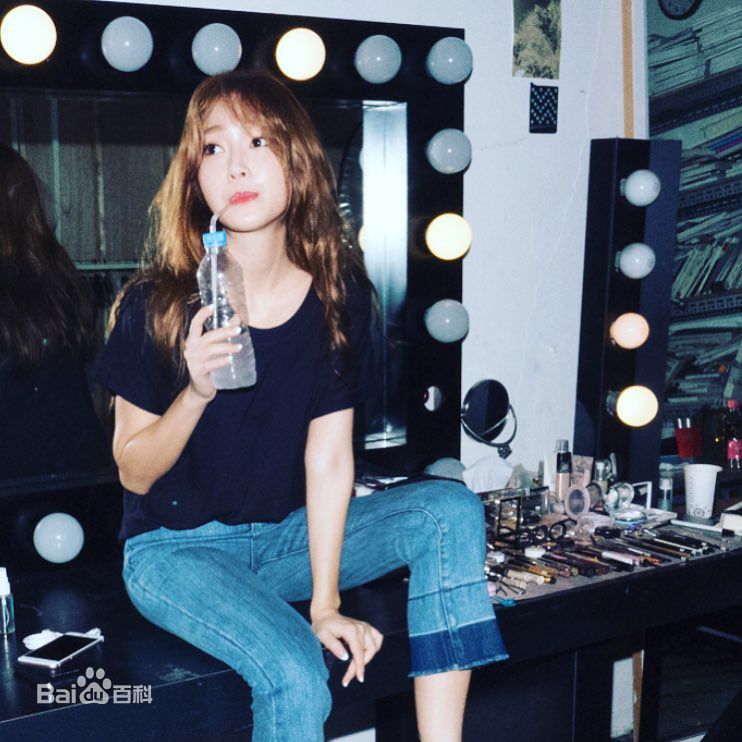 郑秀妍(Jung Soo Yeon、ジェシカ、チョンスヨン)ins图片图册