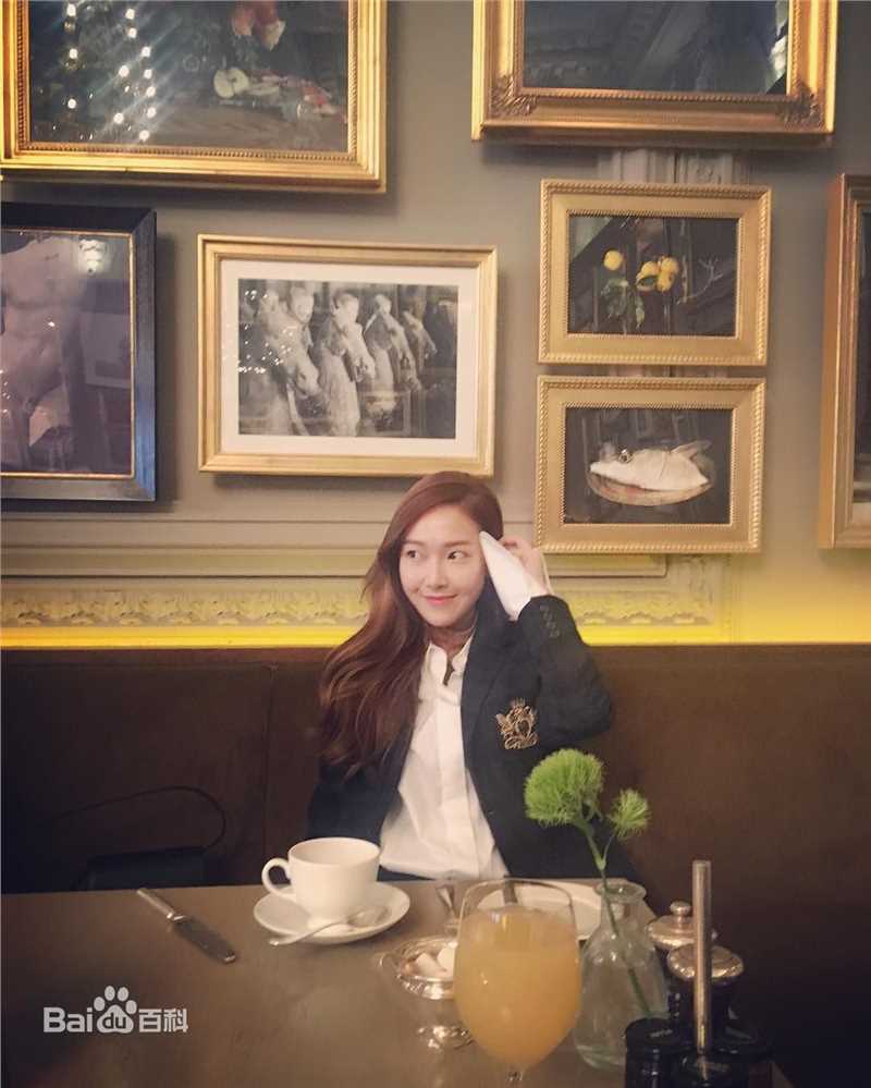 郑秀妍(Jung Soo Yeon、ジェシカ、チョンスヨン)ins图片图册