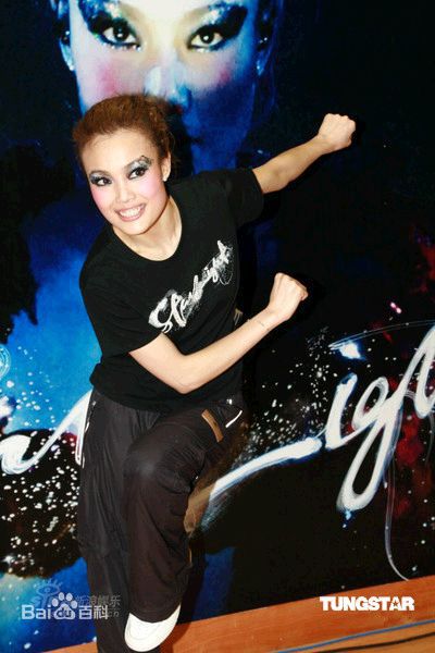 容祖儿(Joey Yung) 演唱会壁纸壁纸