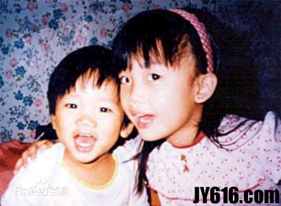 容祖儿(Joey Yung)儿时照片壁纸壁纸