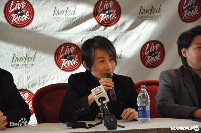 刘谦(Louis Liu（路易斯·刘）)2010年世界巡演发布会前后照片