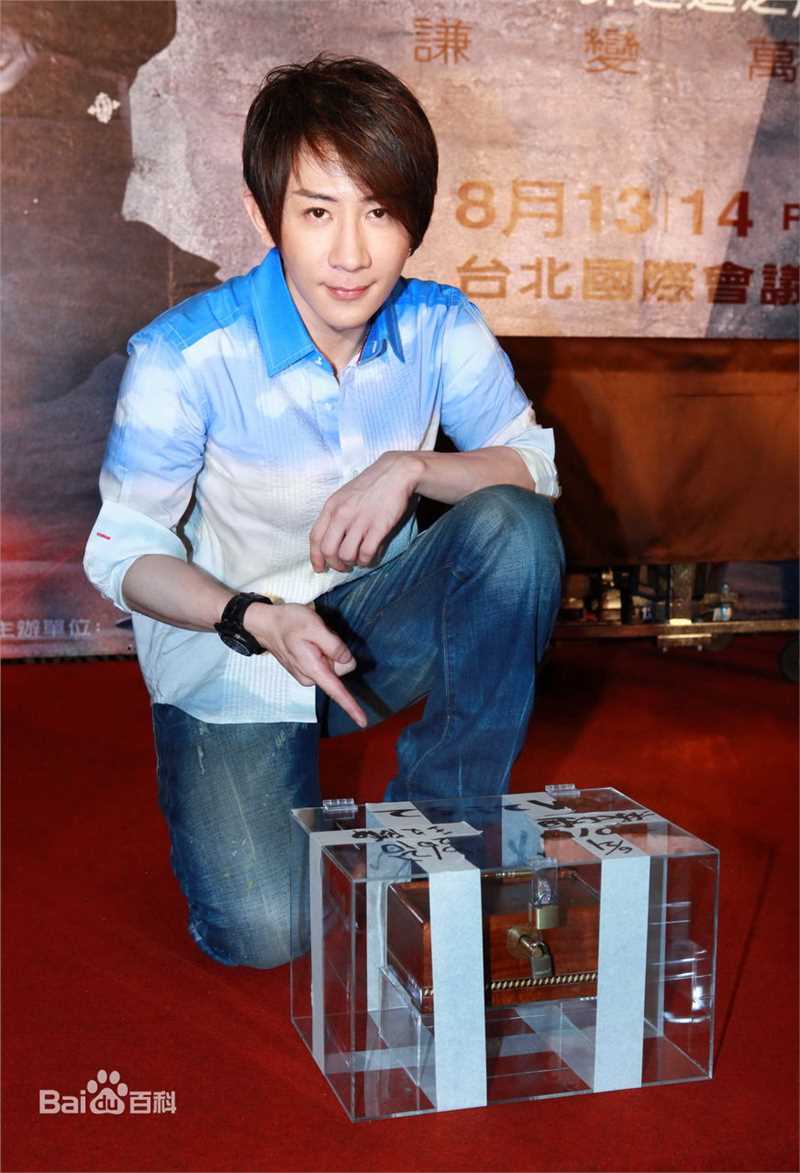 刘谦(Louis Liu（路易斯·刘）)2010年世界巡演发布会前后照片