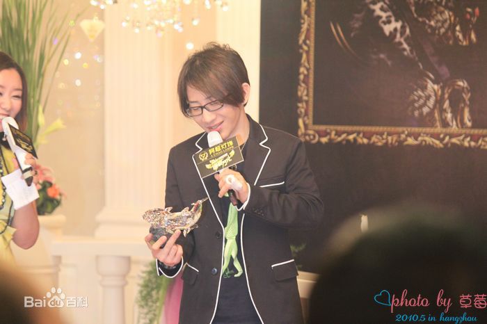 刘谦(Louis Liu（路易斯·刘）)2010年世界巡演发布会前后照片