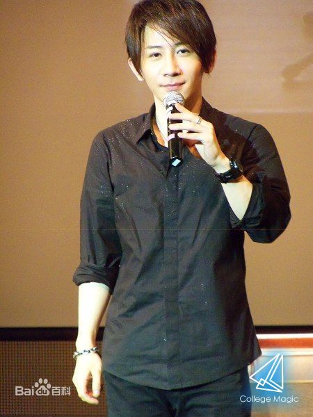 刘谦(Louis Liu（路易斯·刘）)北影讲座壁纸壁纸