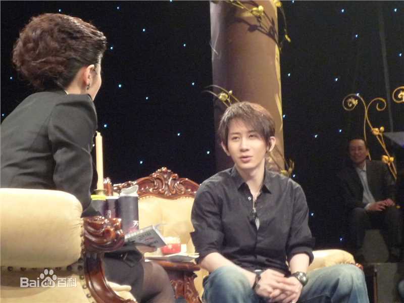 刘谦(Louis Liu（路易斯·刘）)录制五星夜话图片图册