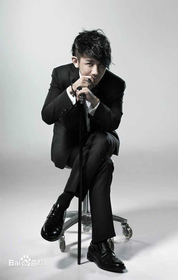 刘谦(Louis Liu（路易斯·刘）)个人照素颜照相册