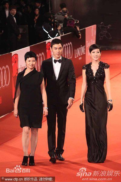 李烈出席的活动照片图册