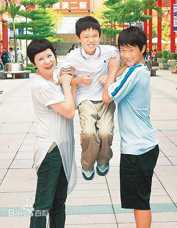 李烈出席的活动照片图册