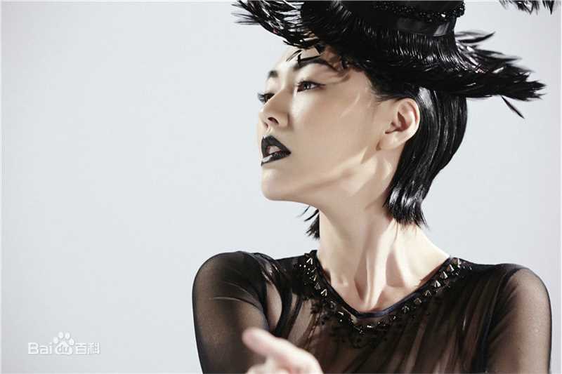 最新徐熙娣(Elephant Dee)在小S暗黑摇滚《心脏喷血》中的图集