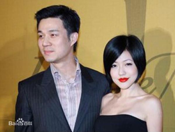 徐熙娣(Elephant Dee)与丈夫、女儿生活照