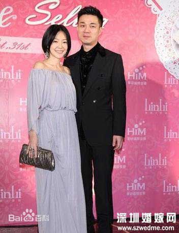 徐熙娣(Elephant Dee)与丈夫、女儿生活照