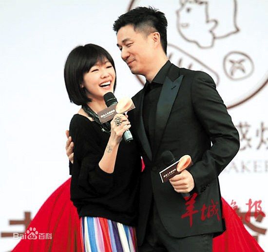 徐熙娣(Elephant Dee)与丈夫、女儿生活照