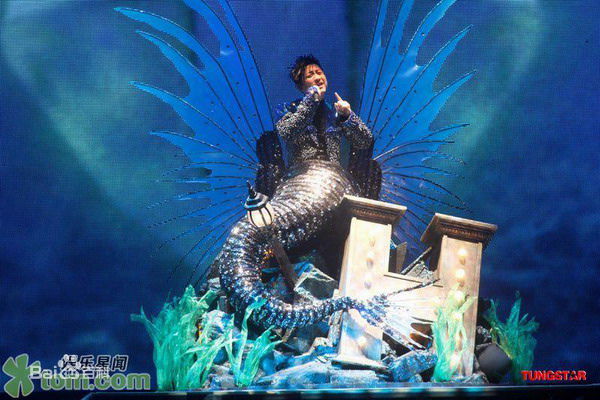 庾澄庆(Harlem Yu)演出照前后照片