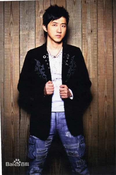 最新庾澄庆(Harlem Yu)性感图片