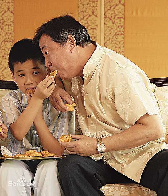 夏雨参加活动照片素颜照相册