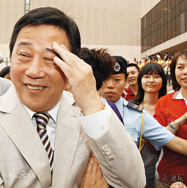 夏雨参加活动照片素颜照相册