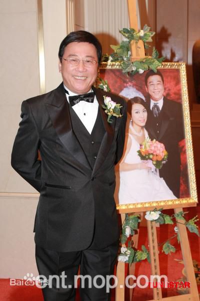 夏雨参加活动照片素颜照相册