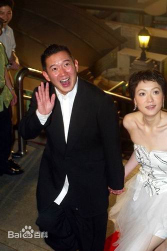 田蕊妮(Kristal Tin)结婚照壁纸壁纸