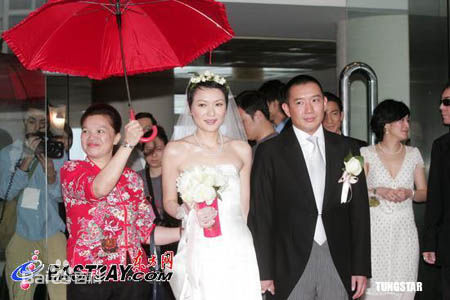 田蕊妮(Kristal Tin)结婚照壁纸壁纸