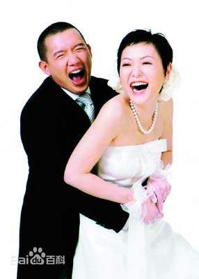 田蕊妮(Kristal Tin)结婚照壁纸壁纸