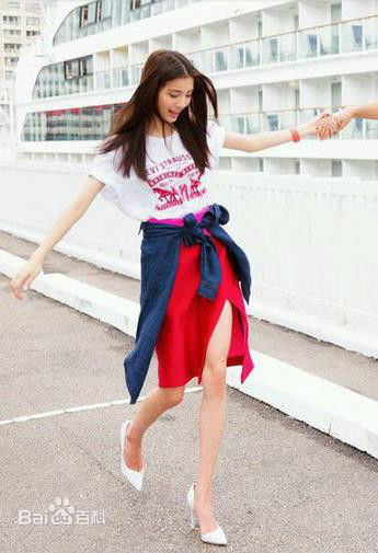 吴千语(Karena Ng)街拍图片图册