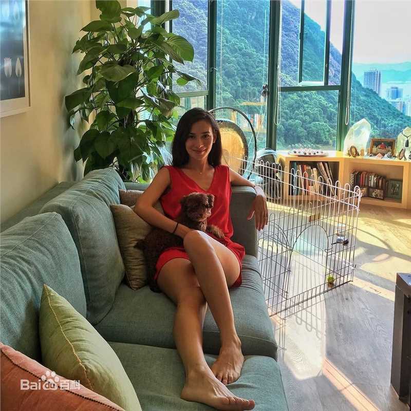 卢靖姗(Celina Jade)生活照图册