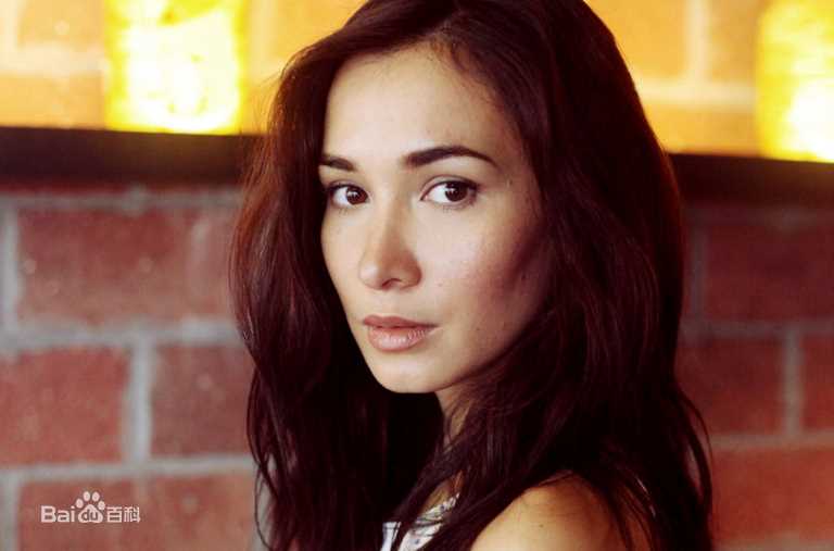 最新卢靖姗(Celina Jade)性感图片