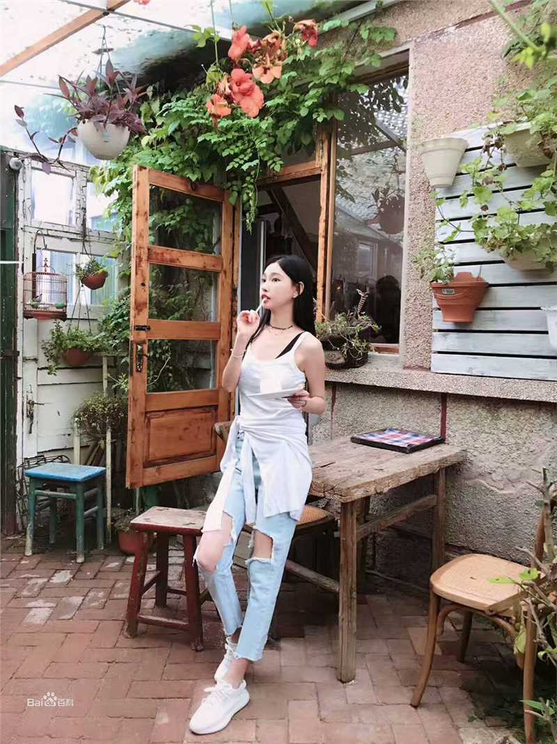 童菲(Kimmy)生活照壁纸壁纸