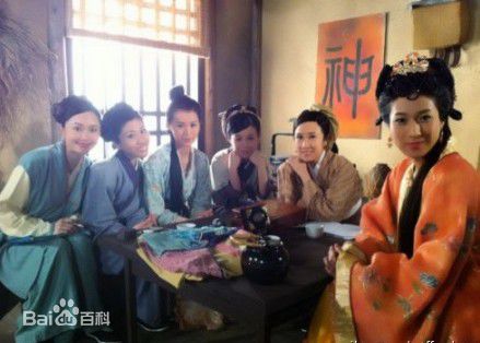 钟嘉欣(Linda Chung)2011年《乐府藏龙》最优质剧照