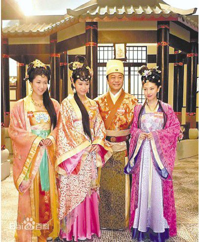 钟嘉欣(Linda Chung)2011年《乐府藏龙》最优质剧照