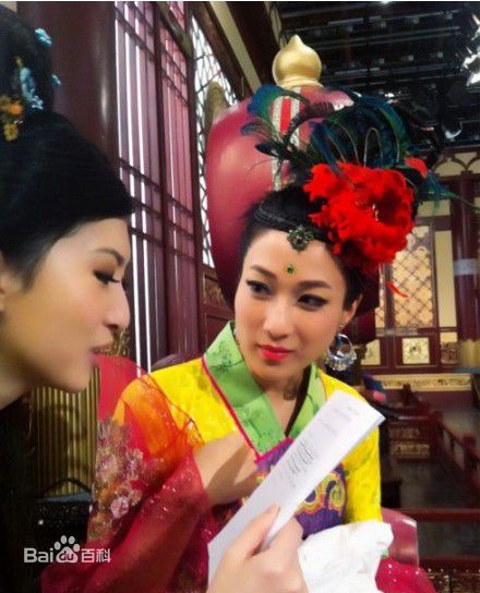 钟嘉欣(Linda Chung)2011年《乐府藏龙》最优质剧照